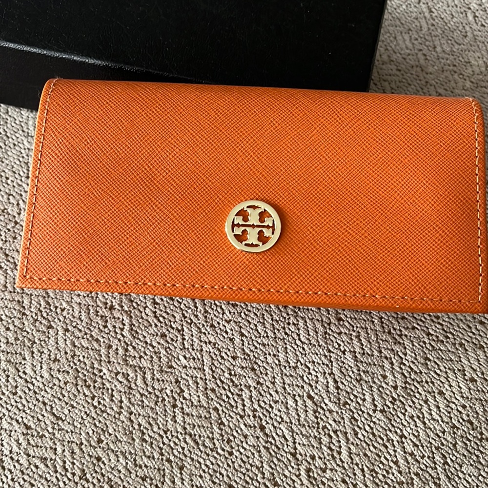 Brand new Tory Burch eyeglass or sunglass case